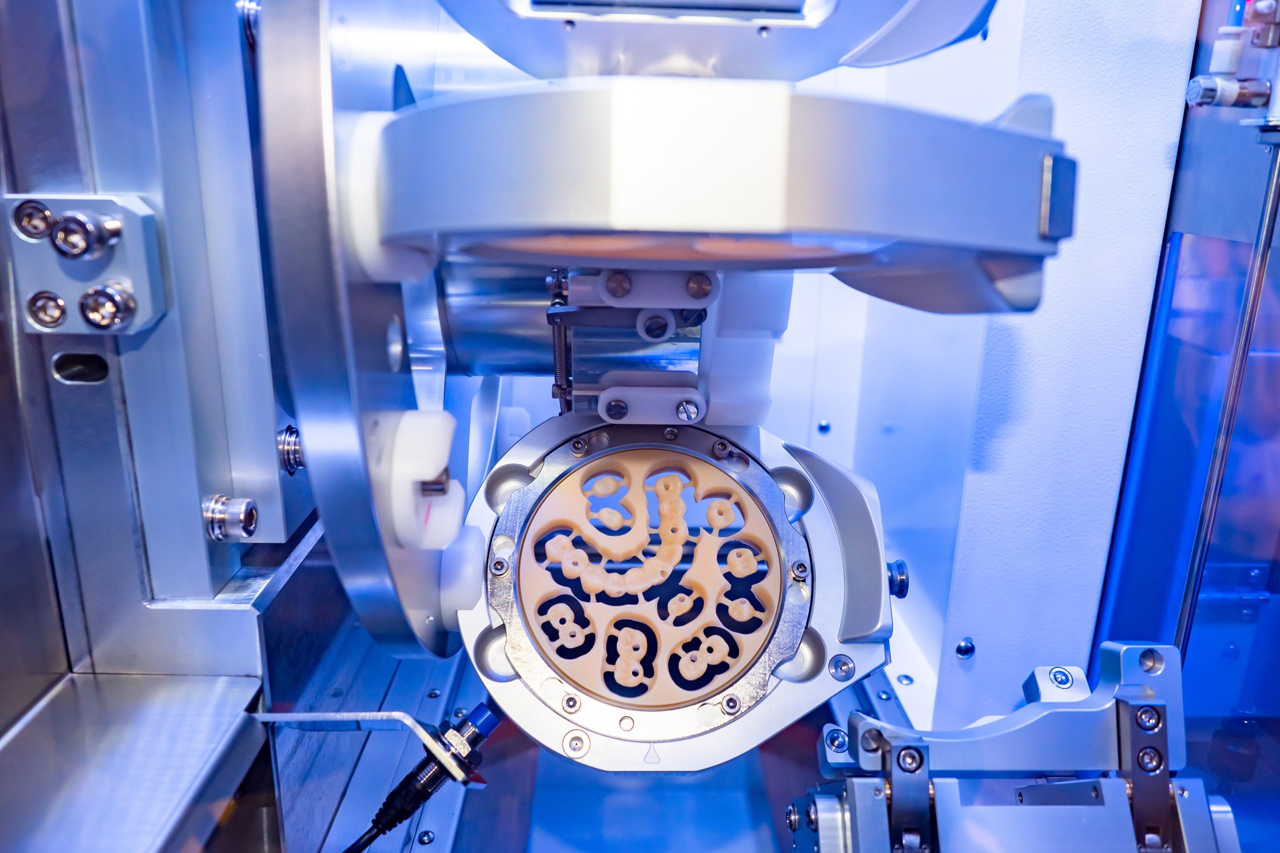Dentist,Technician,Milling,Machine.,Apparatus,For,Carving,Of,Dental,Crowns.